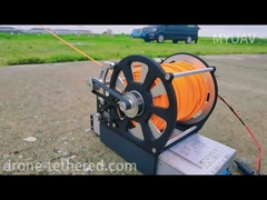 Gecertificeerd Grijs Drone Station 5 kg nuttige ladingcapaciteit met GPS positionering en statief of paal montage