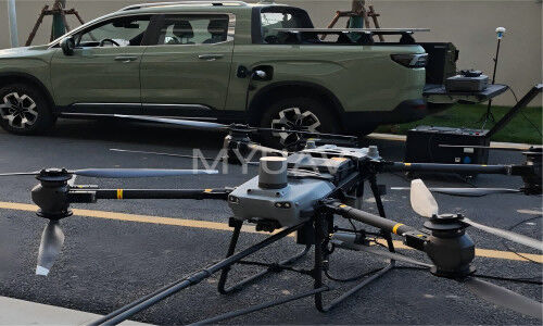 Laatste bedrijfsnieuws over Synergetische toepassing van MYUAV Dual Tethered Cleaning UAV en Radar Pure Electric Pickup Trams