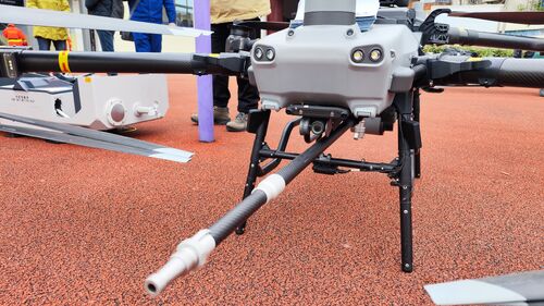 Laatste bedrijfsnieuws over MYUAV FC100 Brandbestrijding UAV: Tethered Power Technology herdefinieert de nieuwe standaard voor langdurige brandredding