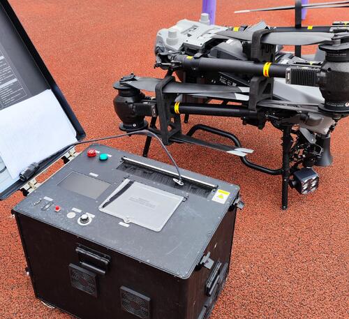 Laatste bedrijfsnieuws over Samenwerking en intelligentie: decodering van de systeemarchitectuur van de MYUAV-FC30M communicatie-relayed UAV