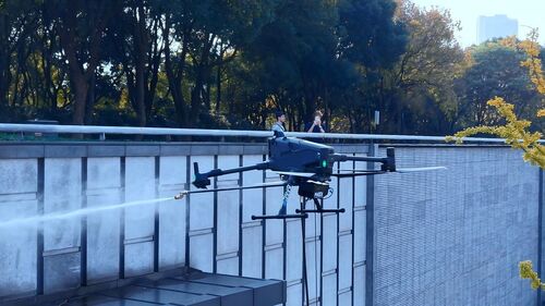 Laatste bedrijfsnieuws over Doorbraak: MYUAV M400X Drone revolutioneert autonoom reinigen op grote hoogte