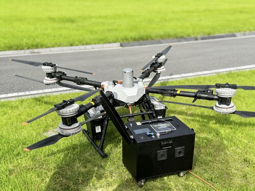 Laatste bedrijfsnieuws over 60 meter boven de grond! MYUAV FC100X Dual-Tethered Firefighting Drone ondergaat veldtest